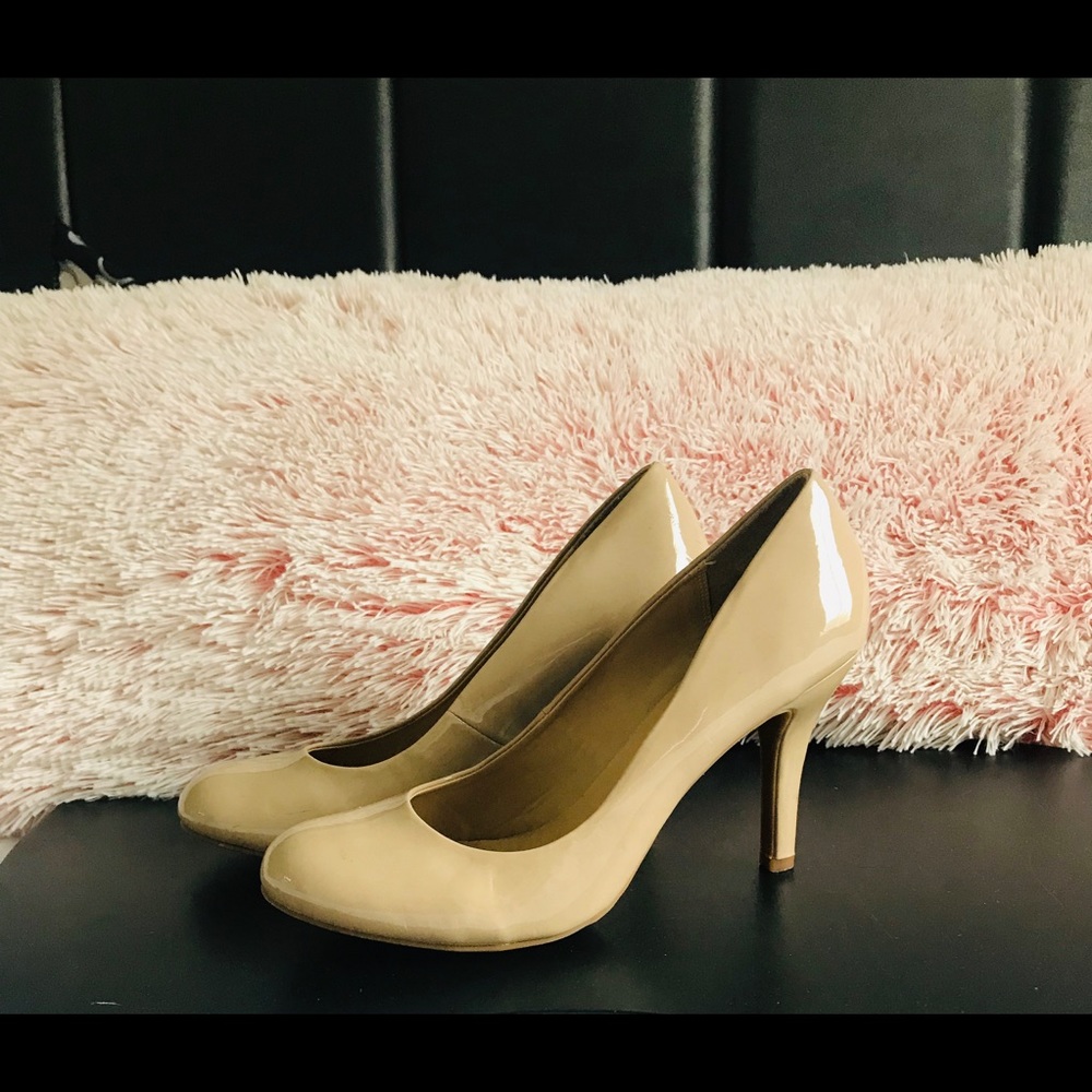 Nude Pump
